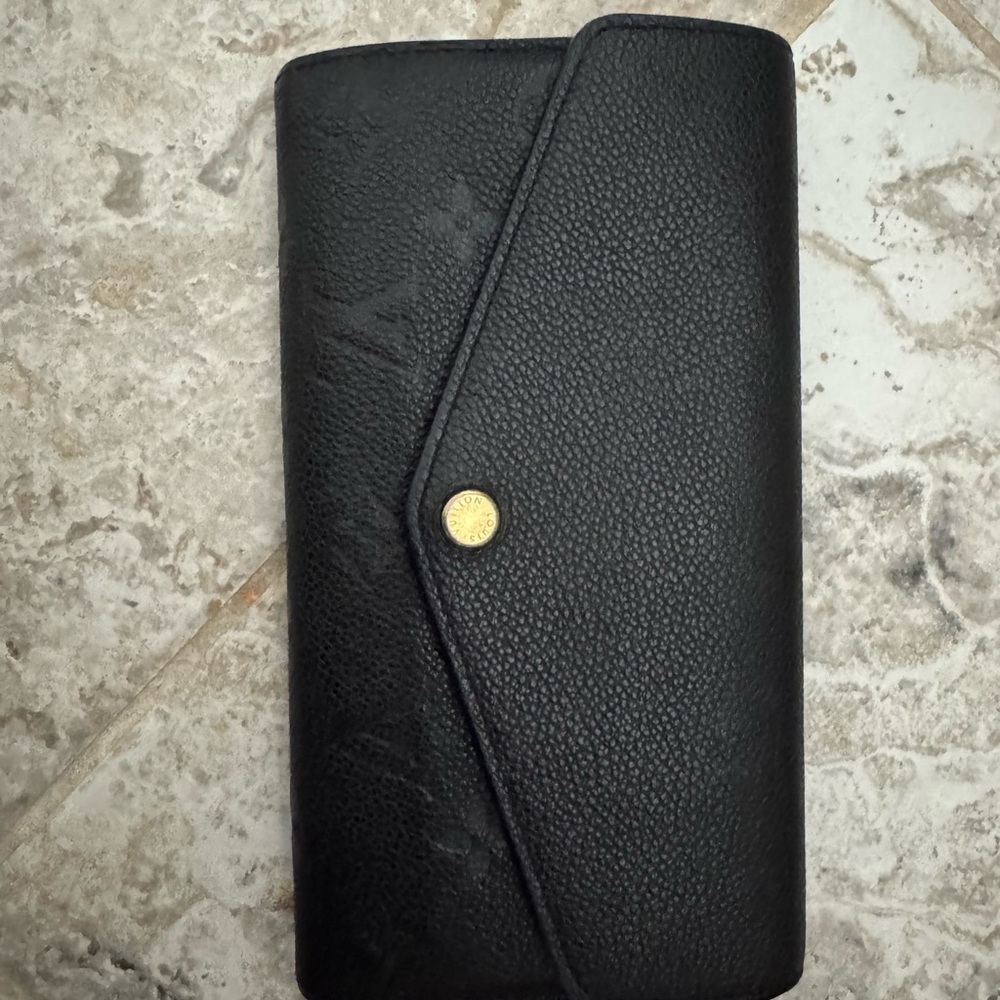 Louis Vuitton SARAH button wallet